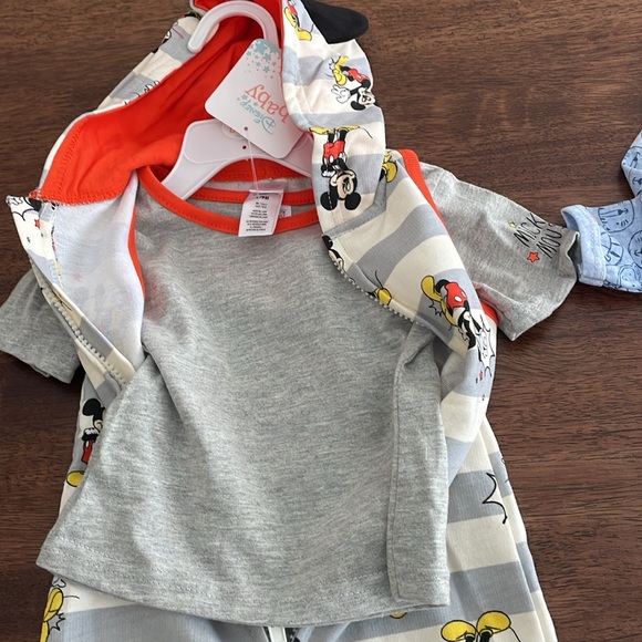 Disney Baby and Mon Cheri 6-9 months outfit bundle - Picture 10 of 11